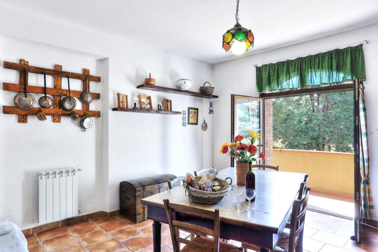 Appartamento Uva - Agriturismo Le Selvole Pomarance Exteriör bild