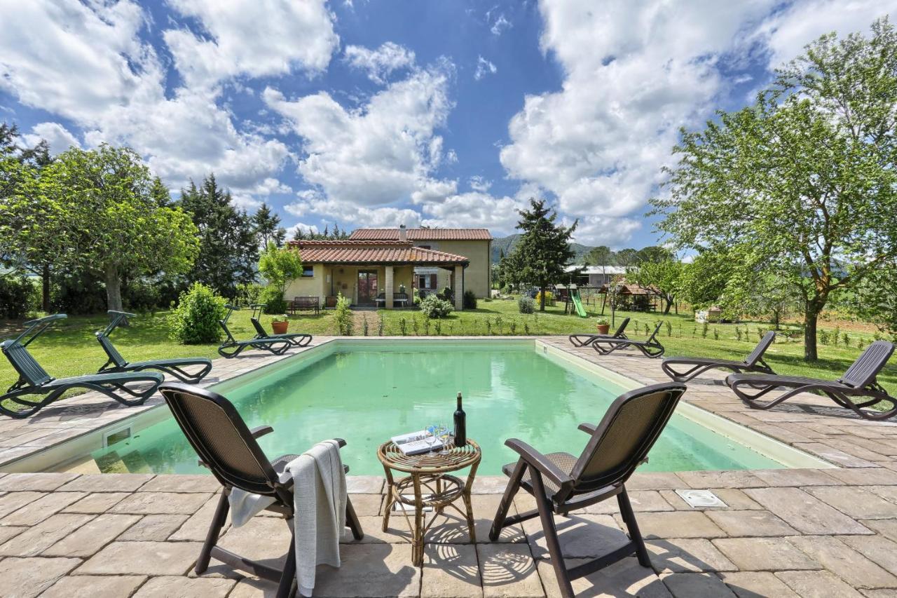 Appartamento Uva - Agriturismo Le Selvole Pomarance Exteriör bild