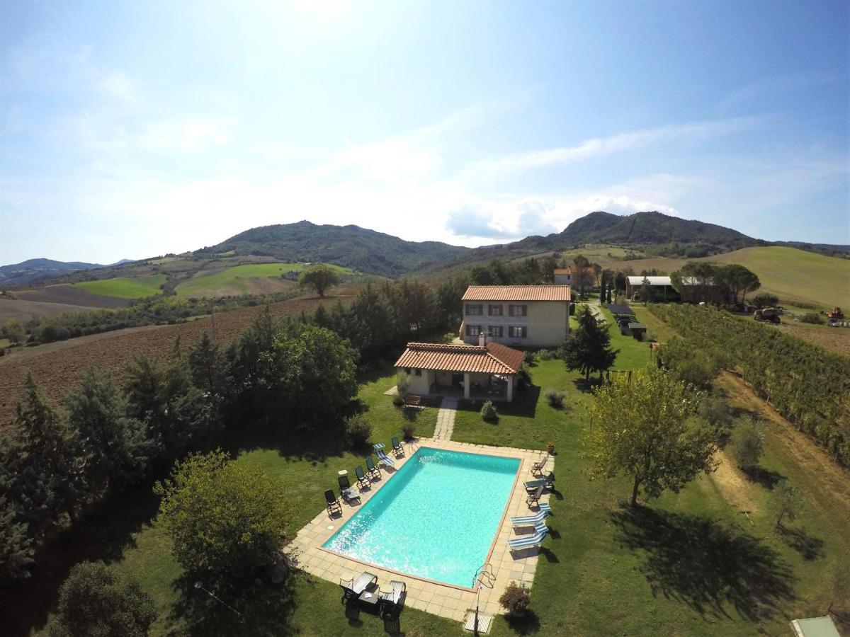 Appartamento Uva - Agriturismo Le Selvole Pomarance Exteriör bild