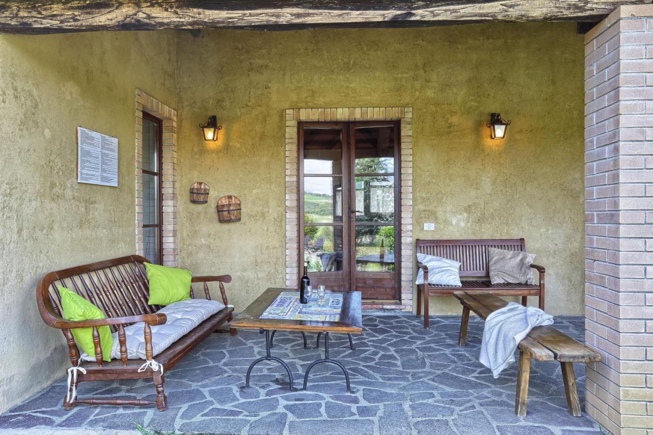 Appartamento Uva - Agriturismo Le Selvole Pomarance Exteriör bild