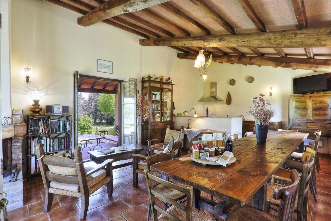 Appartamento Uva - Agriturismo Le Selvole Pomarance Exteriör bild